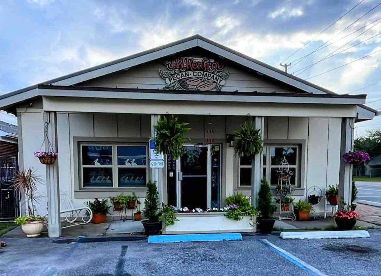 Walk To Downtown Seafood Market Bay Views Pensacola Exterior foto